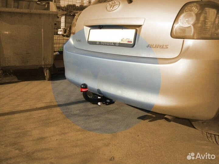 Фаркоп Oris Toyota Auris HB 2007-2015