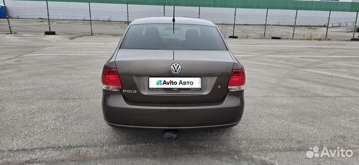 Volkswagen Polo 1.6 AT, 2015, 148 200 км