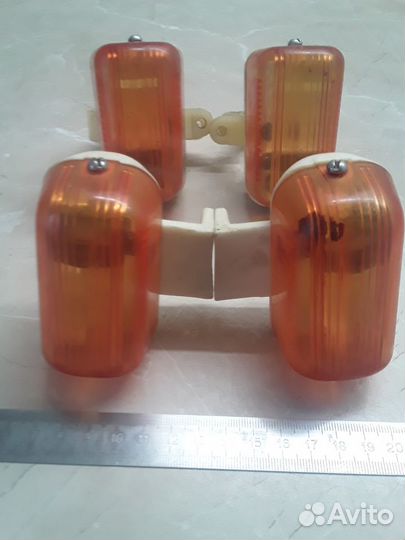 4 шт. Поворотники СССР. Харьк.ф-ка пластм. изделий