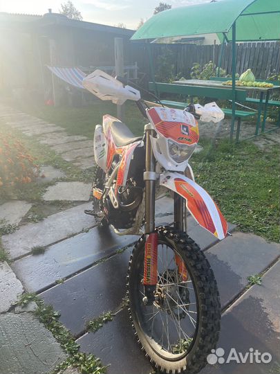 Bse z 1