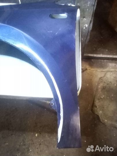 Volkswagen polo sedan крыло дефект