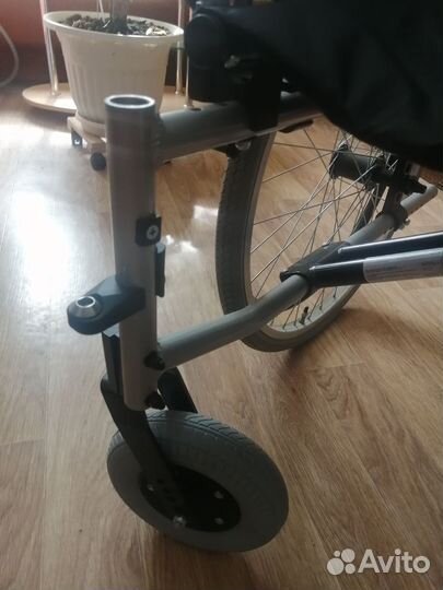 Инвалидная коляска уличная новая