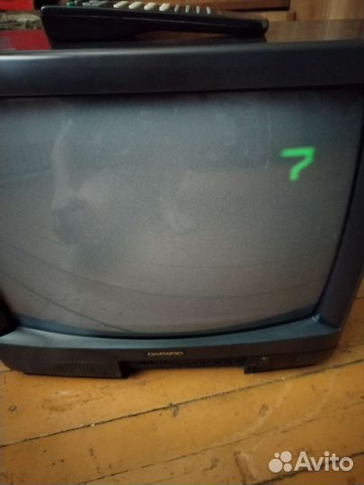 Телевизор б/у, рабочий Daewoo, пульт