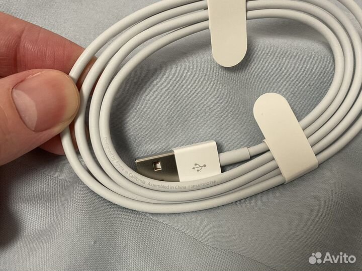 Новый Apple lightning кабель из комплекта оригинал