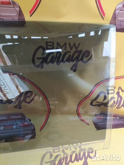 Bmw f20 стекло заднее левое