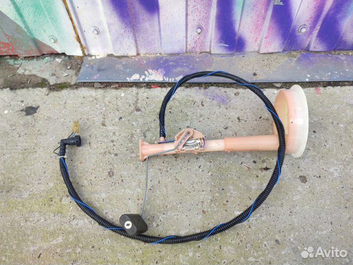 Датчик уровня топлива задний Nissan Dualis