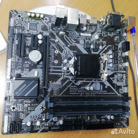 Мат плата 1151 v2 gigabyte/неисправная