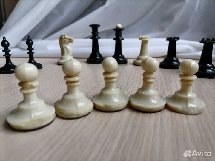 Шахматные фигуры некомплект 15 шт, СССР