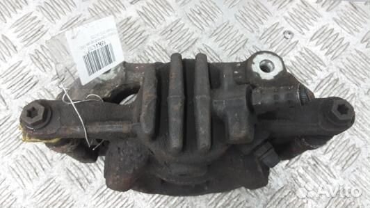 Суппорт тормозной передний левый opel vivaro B (93