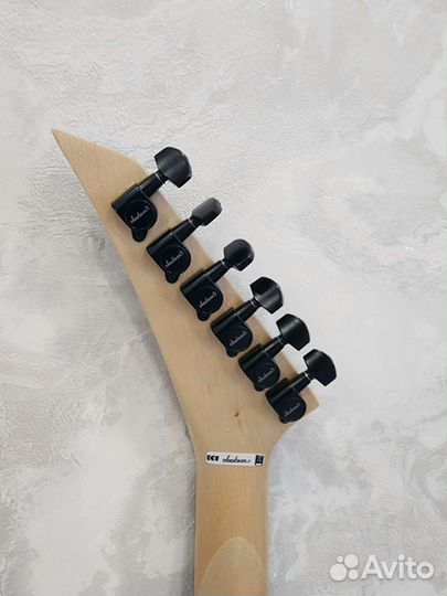 Электро гитара Jackson Dinky js 11