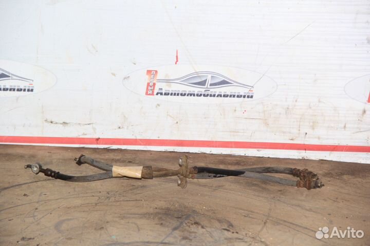 Тормозной шланг перед c Toyota Ractis NCP100 1NZ-F