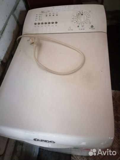 Стиральная машина с вертикальной загрузкой