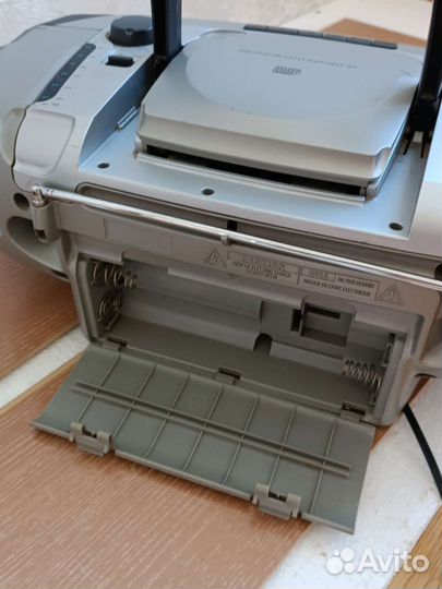 Магнитофон philips AZ1202