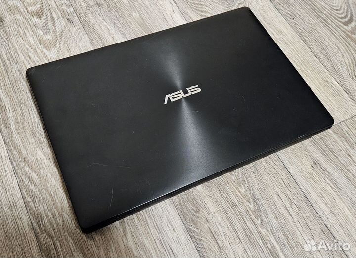Ноутбук Asus x553m