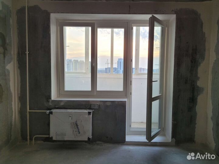 Оконная рама + дверь