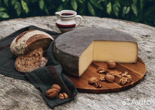 Маасдам, Эмменталь, Раклет, Грюйер,швейцарский сыр