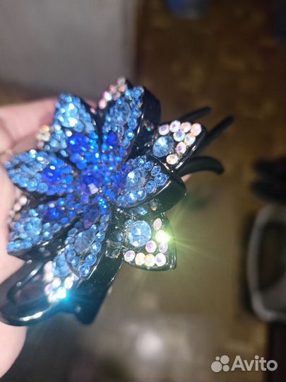 Заколка для волос