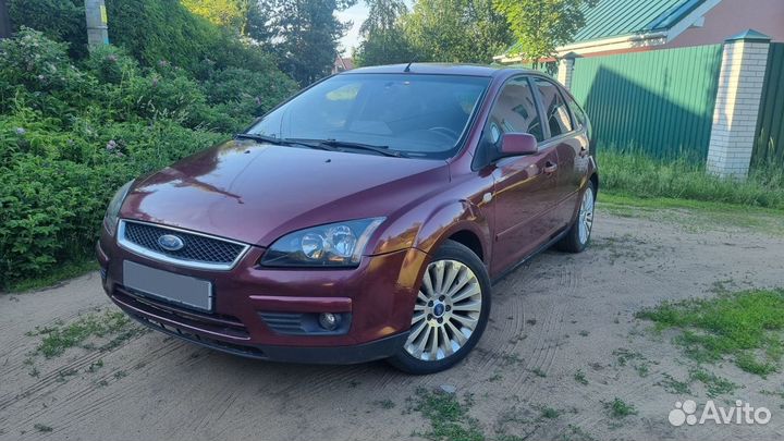 Ford Focus 2.0 МТ, 2005, 214 450 км