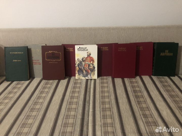 Продам книги