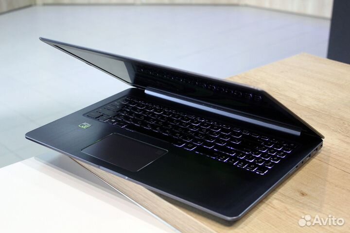 Игровой Ноутбук Asus core i7 (6ядер) 16гб GTX4гб