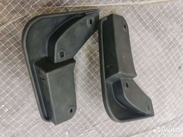 Брызговики лада веста