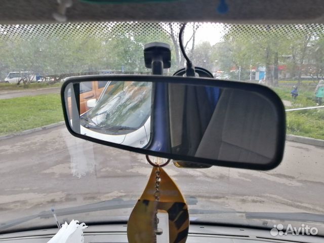 Зеркало заднего вида