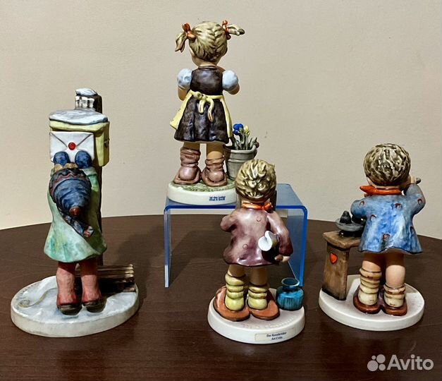 Фарфоровая фигурка. Цена за одну.Hummel