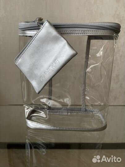 Косметичка clinique