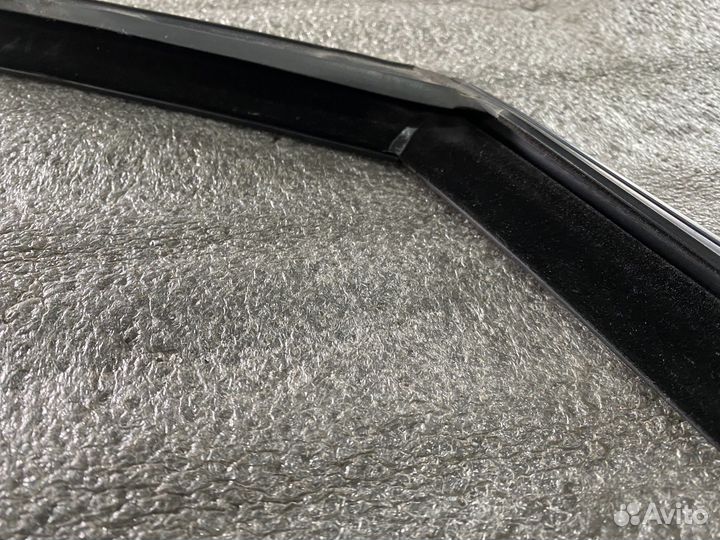 Уплотнитель стекла двери П/Л BMW 5 e60/e61