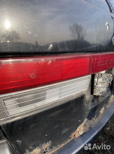 Комплект задних фонарей nissan largo w30