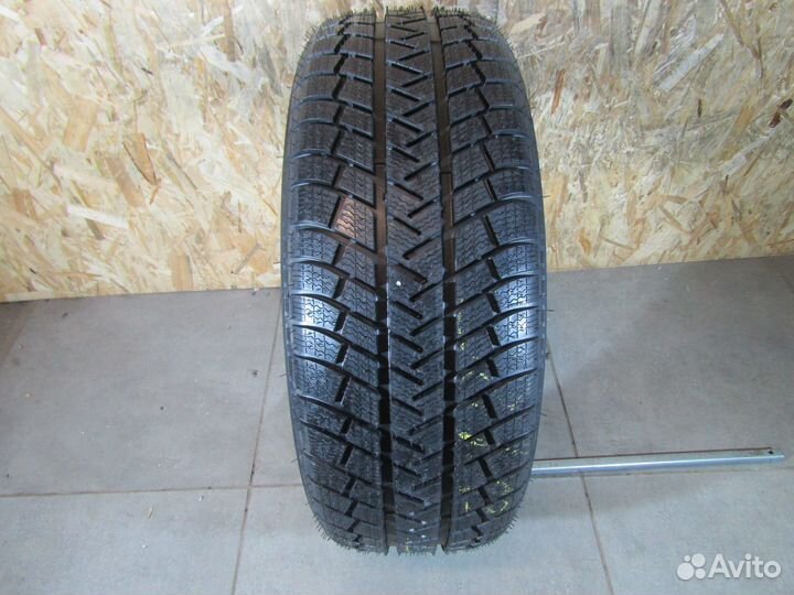 Michelin Latitude Alpin 235/55 R19
