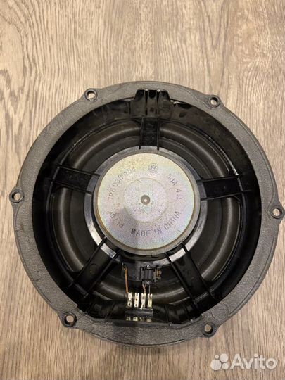 Динамик оригинал для Фольксваген Таурег NF 2011г +
