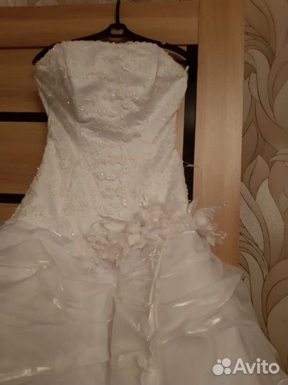 Платье свадебное
