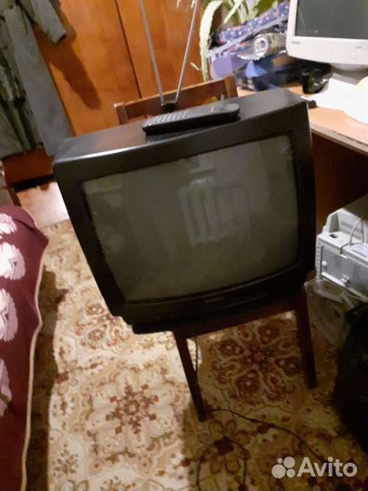 Телевизор, шиваки, цветной