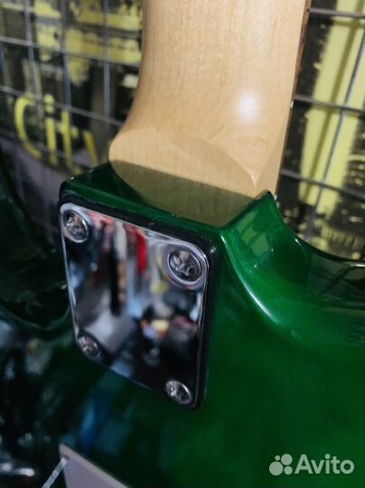 Электрогитара под Fender + Аксессуар