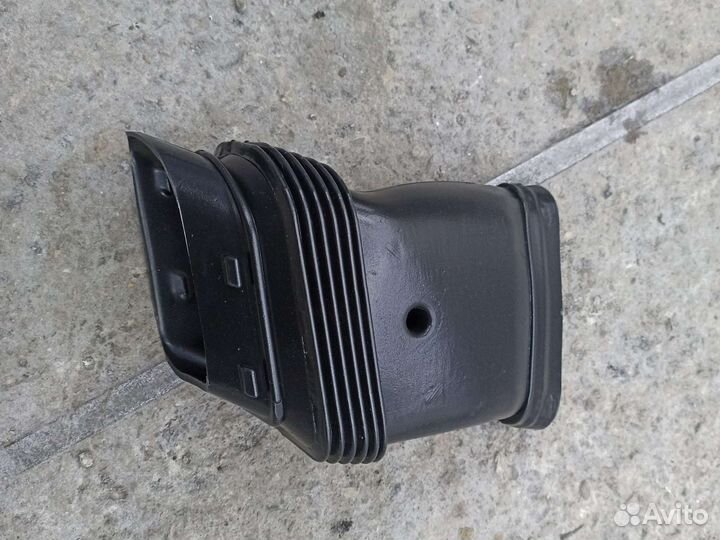 Патрубок воздухозаборника ford focus 2 рестайлинн