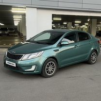 Kia Rio 1.6 AT, 2012, 206 000 км, с пробегом, цена 915 000 руб.