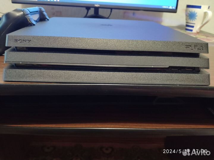 Sony playstation 4 pro 1tb