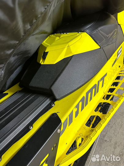 Снегоход BRP Ski-Doo Summit X T3 154 800R E-tec