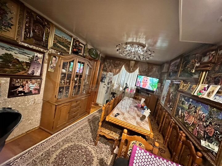 4-к. квартира, 100 м², 1/5 эт.