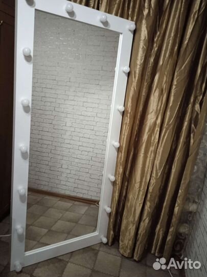 Гримерное зеркало