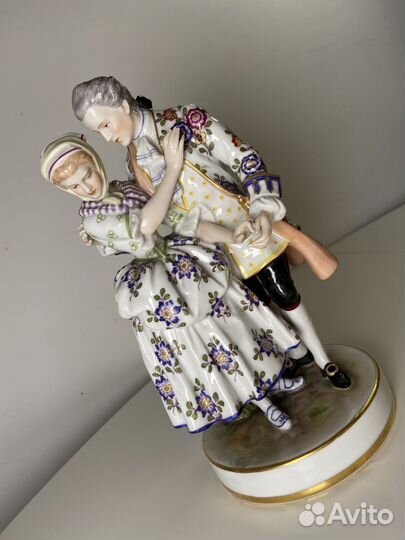 Фарфоровая статуэтка Влечение VON schierholz