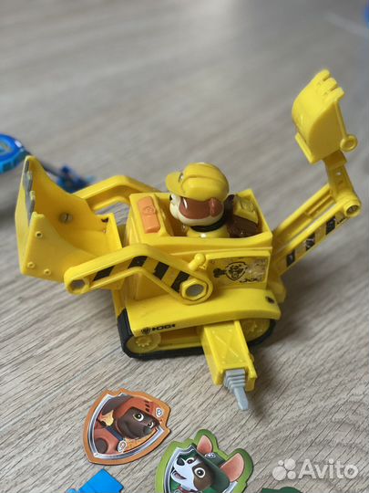 Бульдозер и крепыш, щенячий патруль