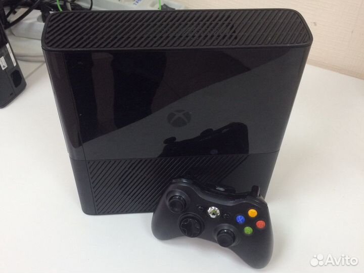 Xbox 360E+6 месяцев гарантии