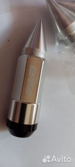 Гайки пики колесные