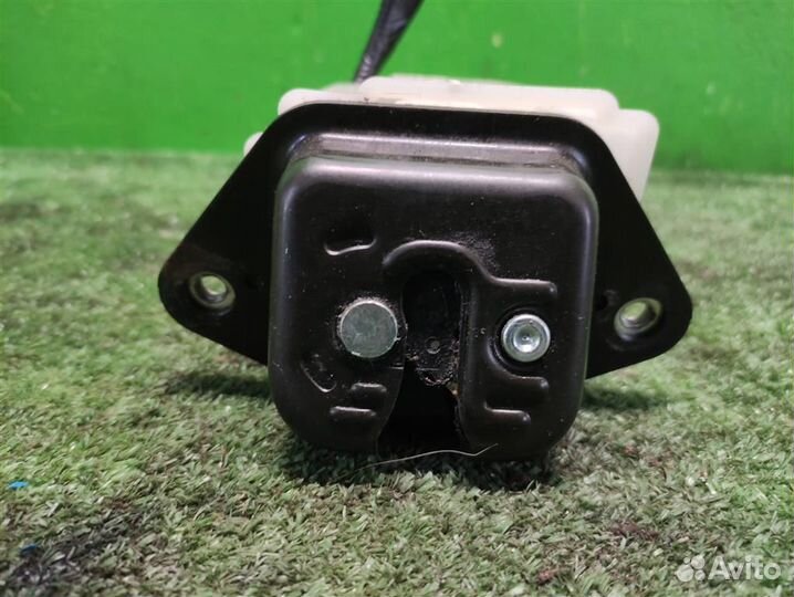 Замок крышки багажника Honda Civic 5D (FN) 2007