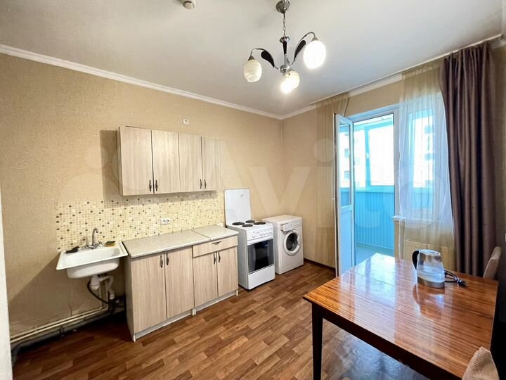 2-к. квартира, 58 м², 3/17 эт.