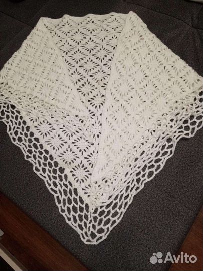 Шаль вязаный шерстяной платок