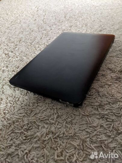 Жёсткий чехол moshi на Macbook air 11