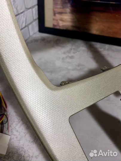 Магнитола андроид для Toyota Alphard с крутилками